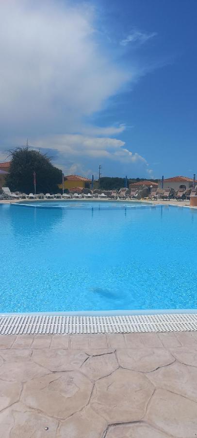 Surf House Mirice Vignola Mare Exterior foto